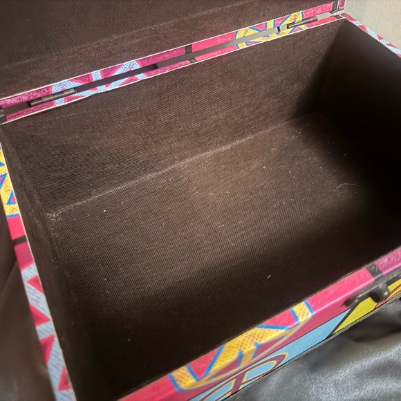 Colorful Peace Sign Storage Box - Picture 3 of 10